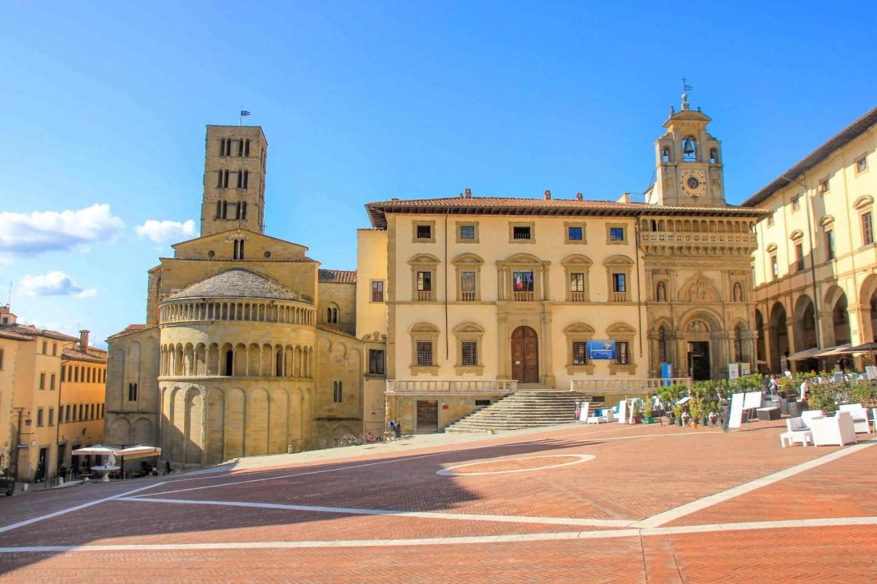 Hotel Ale House Arezzo Esterno foto